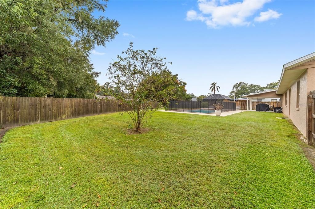 Active With Contract: $339,900 (3 beds, 2 baths, 1748 Square Feet)