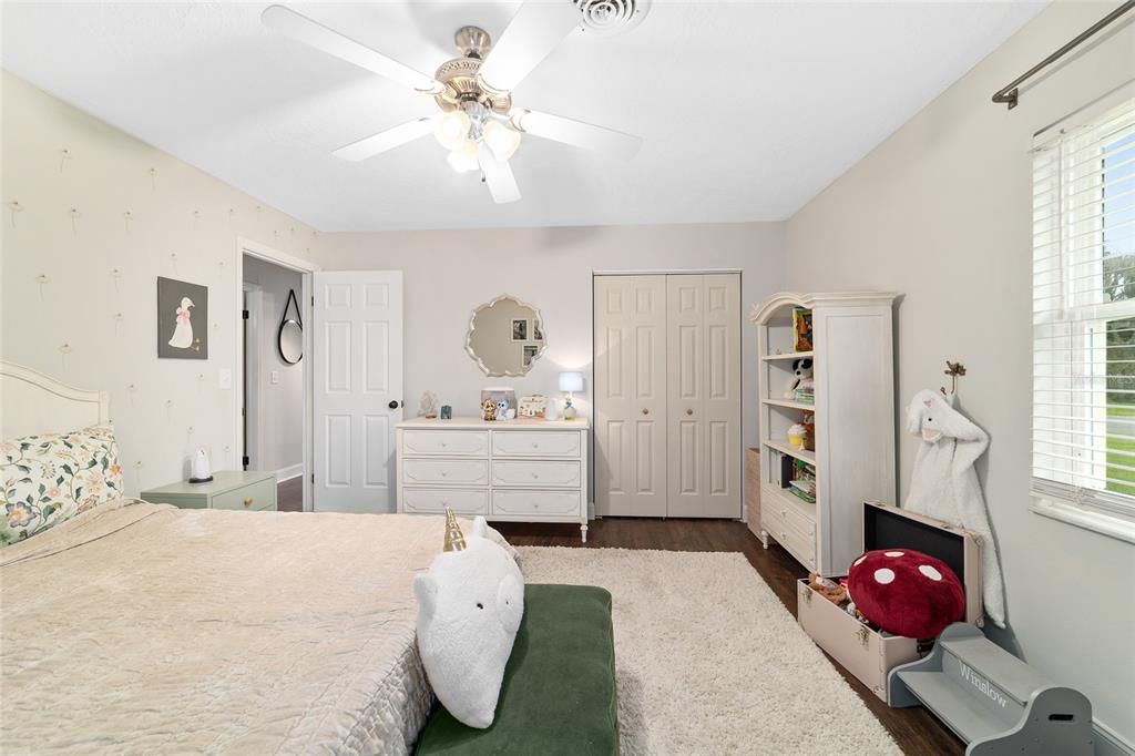 Active With Contract: $339,900 (3 beds, 2 baths, 1748 Square Feet)