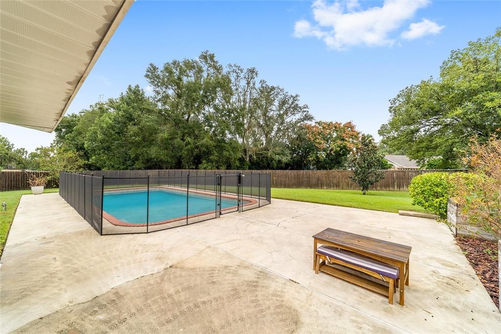 Active With Contract: $339,900 (3 beds, 2 baths, 1748 Square Feet)