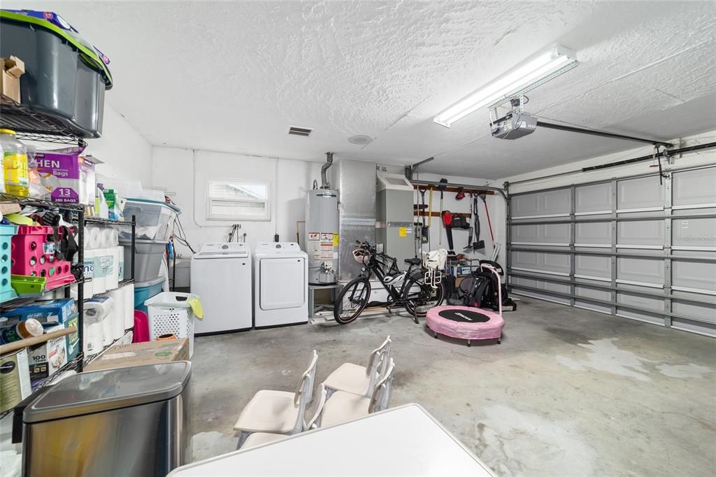Active With Contract: $339,900 (3 beds, 2 baths, 1748 Square Feet)