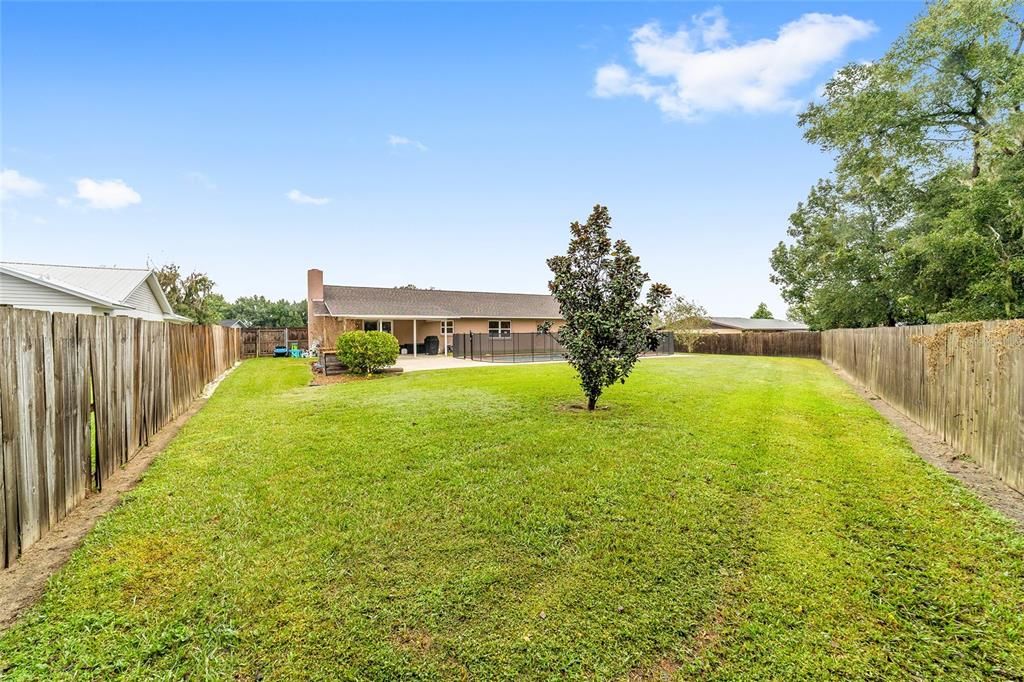 Active With Contract: $339,900 (3 beds, 2 baths, 1748 Square Feet)