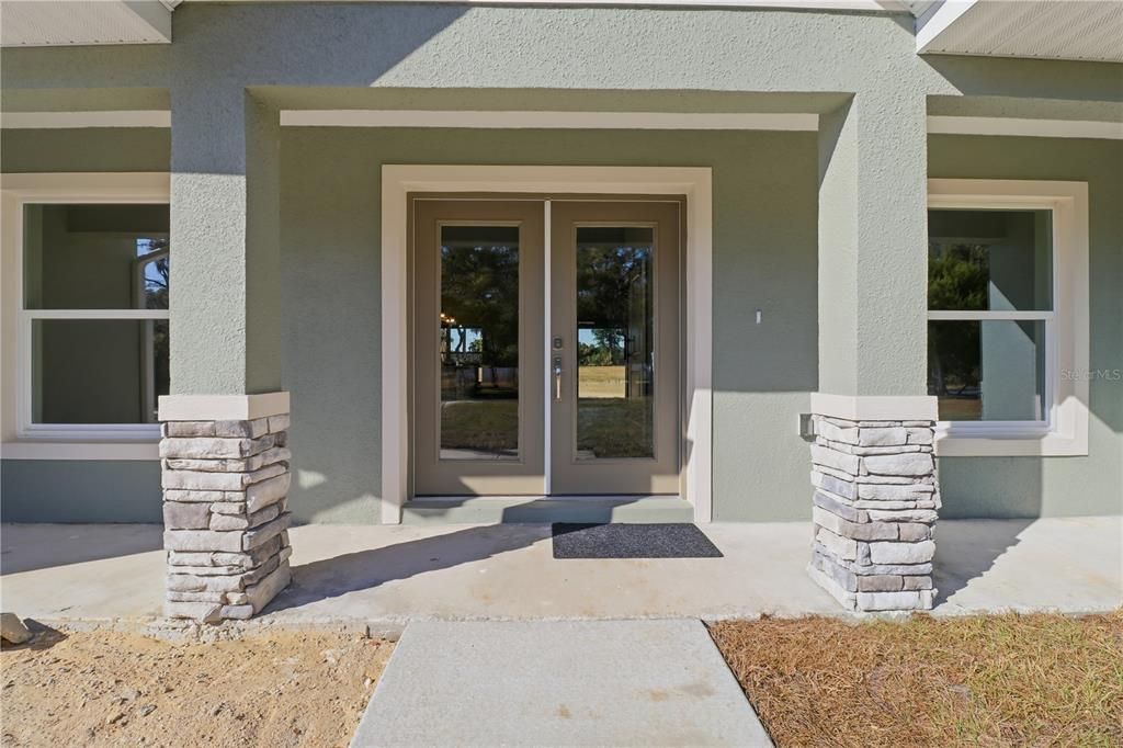 For Sale: $519,000 (4 beds, 3 baths, 2090 Square Feet)