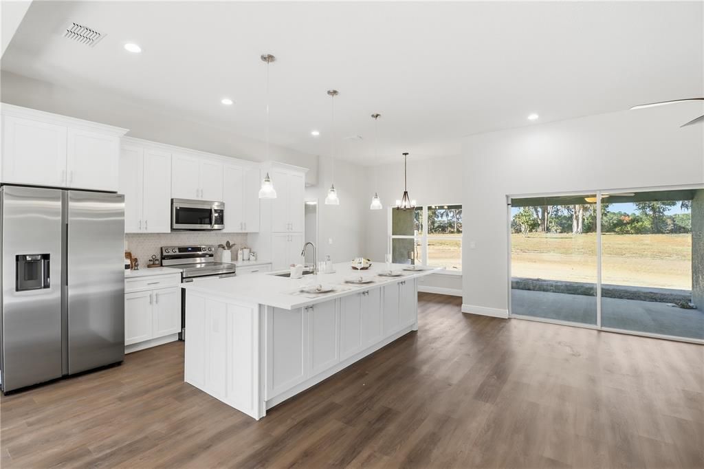 For Sale: $519,000 (4 beds, 3 baths, 2090 Square Feet)