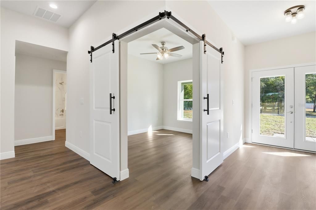 For Sale: $519,000 (4 beds, 3 baths, 2090 Square Feet)