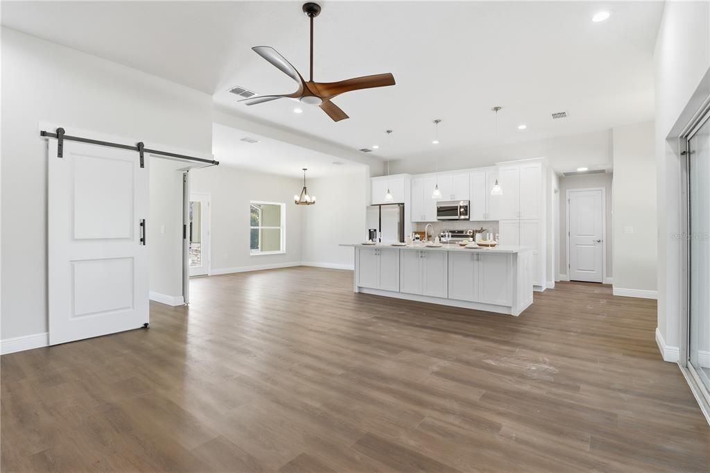 For Sale: $519,000 (4 beds, 3 baths, 2090 Square Feet)