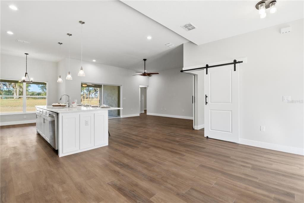 For Sale: $519,000 (4 beds, 3 baths, 2090 Square Feet)