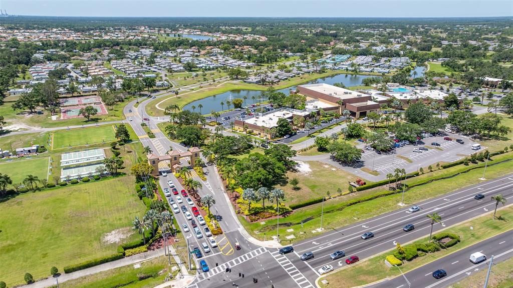 合同活跃: $374,900 (2 贝兹, 2 浴室, 1982 平方英尺)