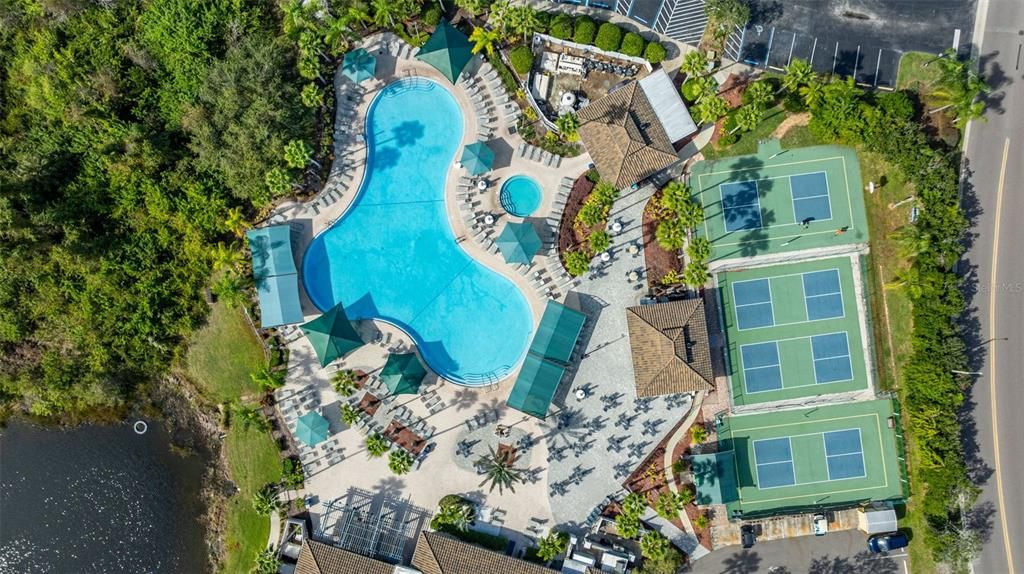 合同活跃: $374,900 (2 贝兹, 2 浴室, 1982 平方英尺)