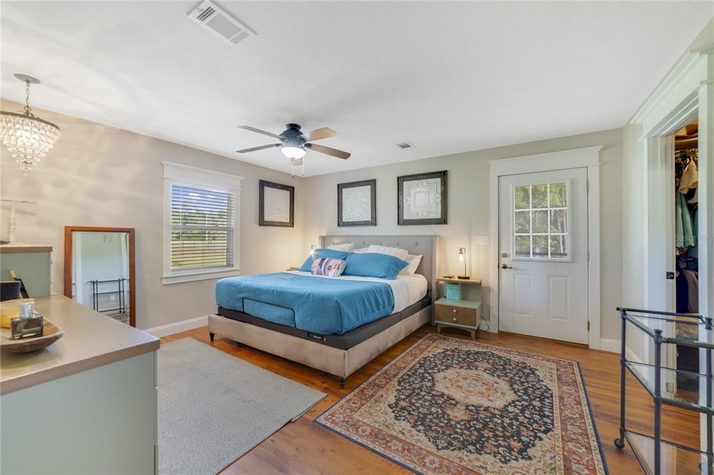 На продажу: $749,000 (3 спален, 2 ванн, 2072 Квадратных фут)