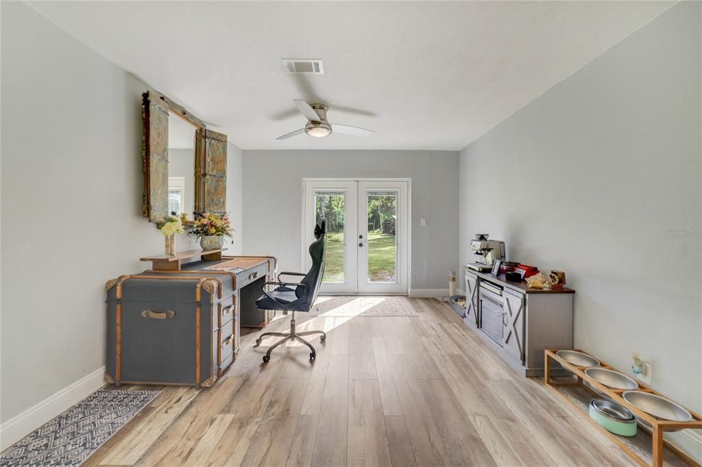 На продажу: $749,000 (3 спален, 2 ванн, 2072 Квадратных фут)