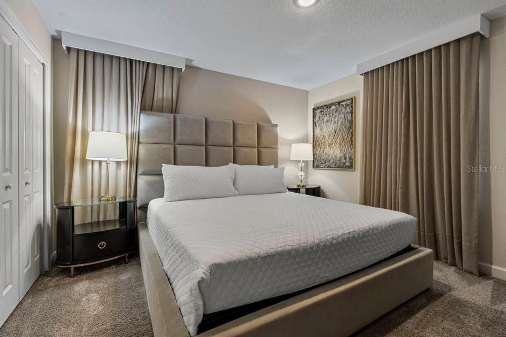 待售: $1,200,000 (8 贝兹, 5 浴室, 4289 平方英尺)