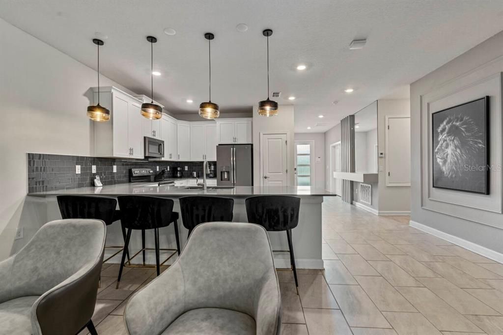 待售: $1,200,000 (8 贝兹, 5 浴室, 4289 平方英尺)