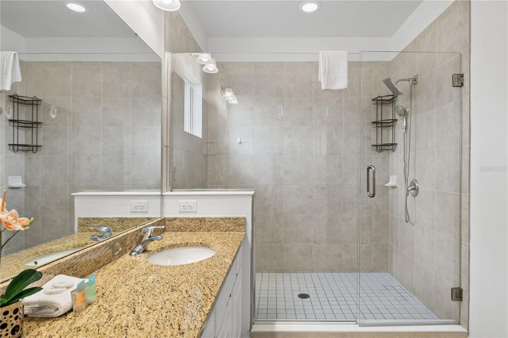 На продажу: $676,999 (6 спален, 6 ванн, 3451 Квадратных фут)