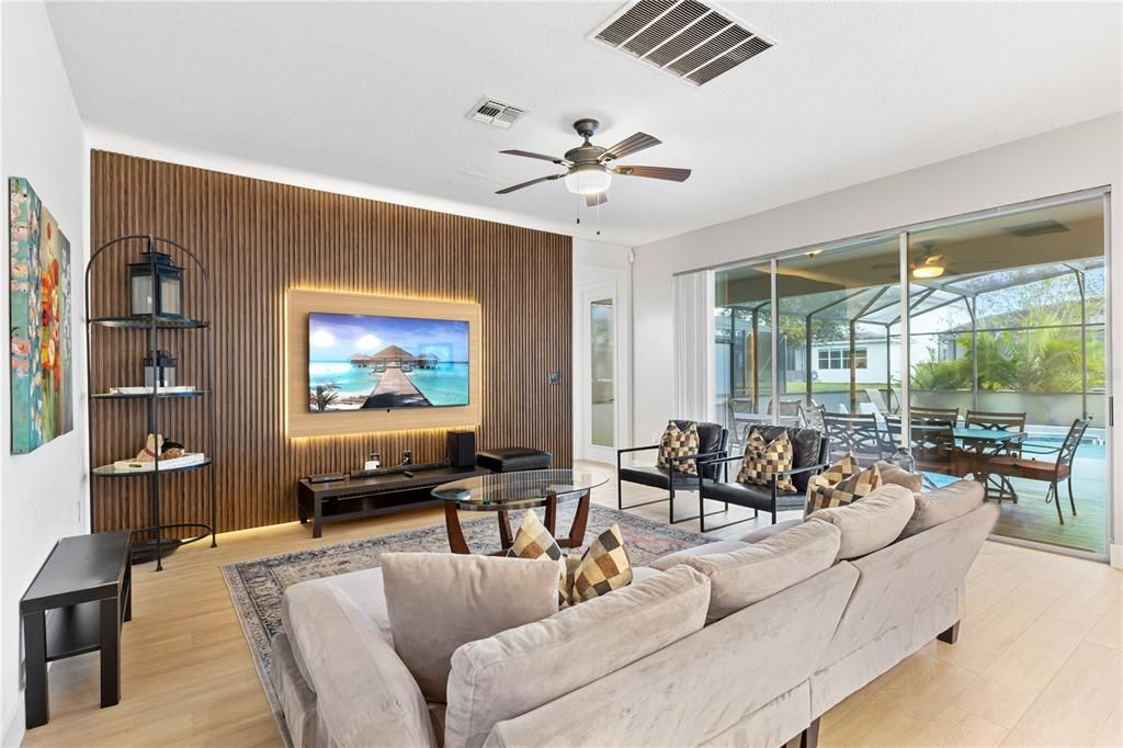 На продажу: $676,999 (6 спален, 6 ванн, 3451 Квадратных фут)