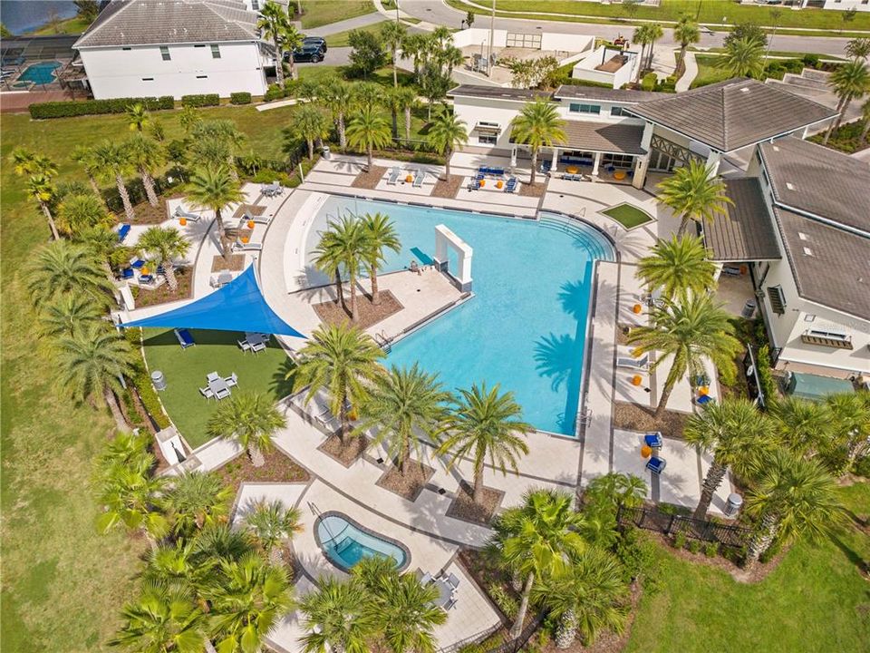 Activo con contrato: $639,999 (6 camas, 6 baños, 3451 Pies cuadrados)