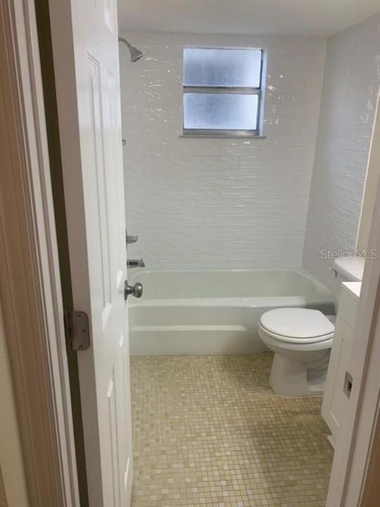 待售: $229,000 (1 贝兹, 1 浴室, 595 平方英尺)