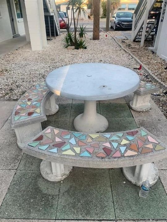 待售: $229,000 (1 贝兹, 1 浴室, 595 平方英尺)