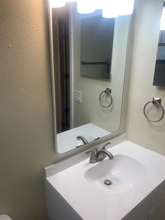 待售: $229,000 (1 贝兹, 1 浴室, 595 平方英尺)