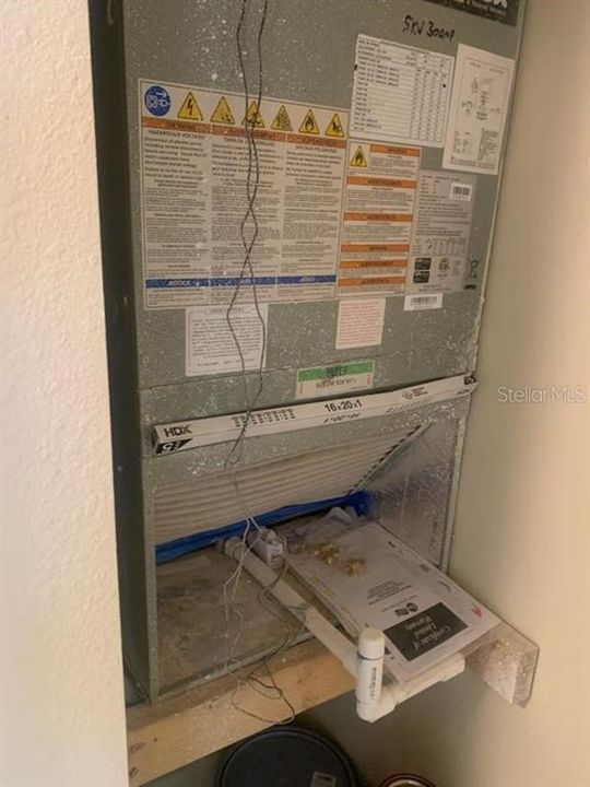 待售: $229,000 (1 贝兹, 1 浴室, 595 平方英尺)