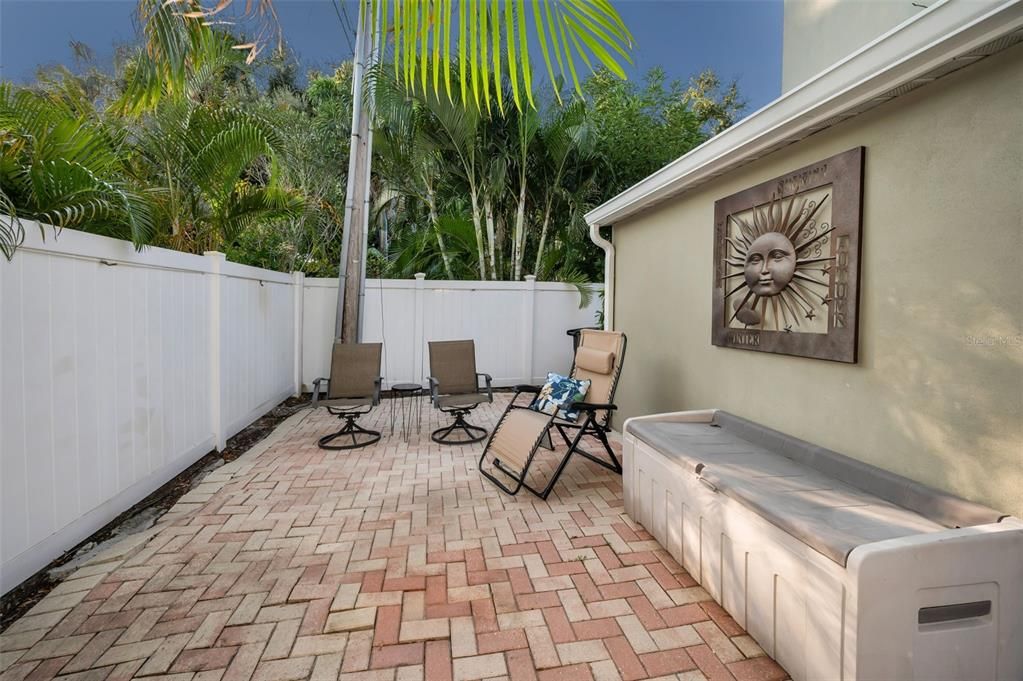 For Sale: $1,425,000 (5 beds, 3 baths, 3316 Square Feet)