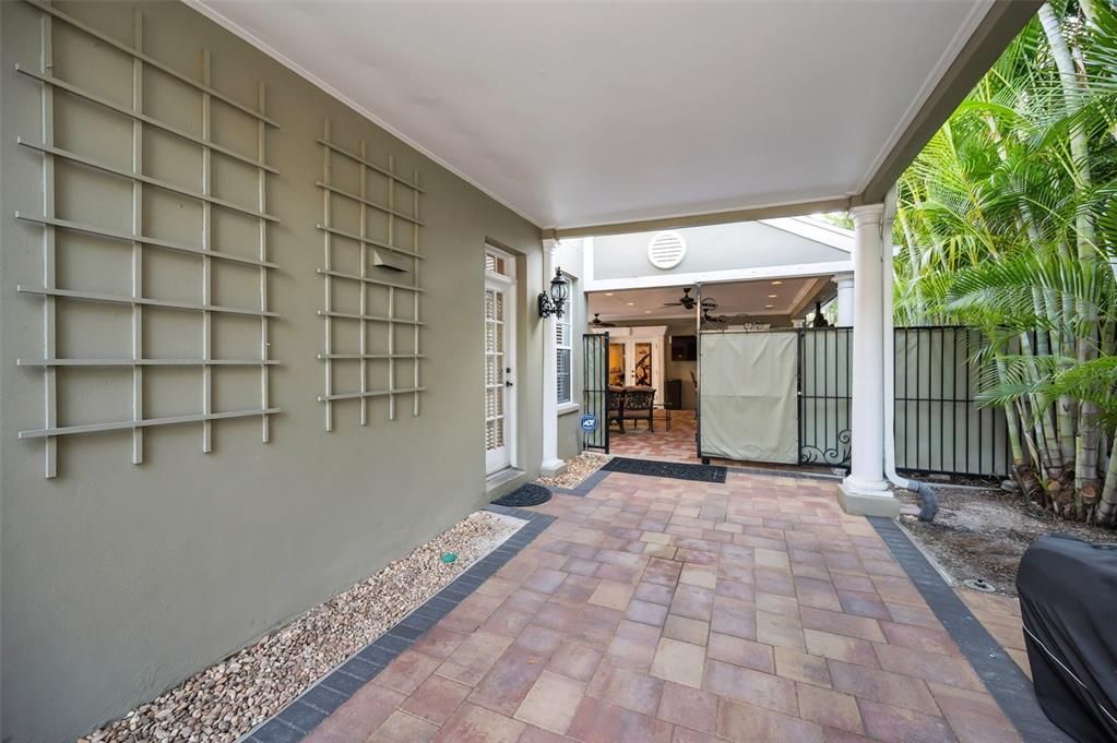 For Sale: $1,425,000 (5 beds, 3 baths, 3316 Square Feet)