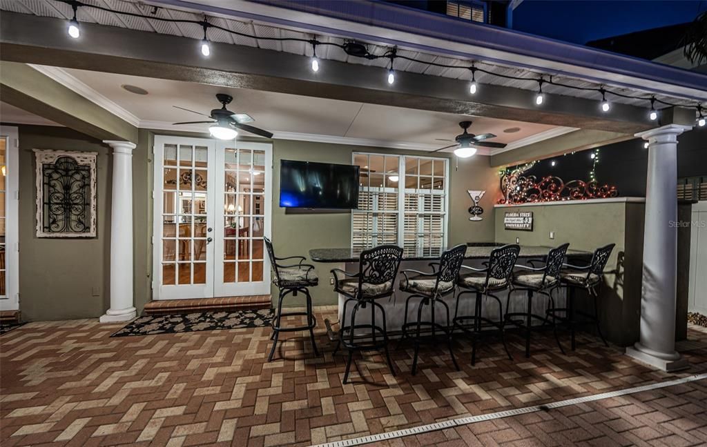 For Sale: $1,425,000 (5 beds, 3 baths, 3316 Square Feet)