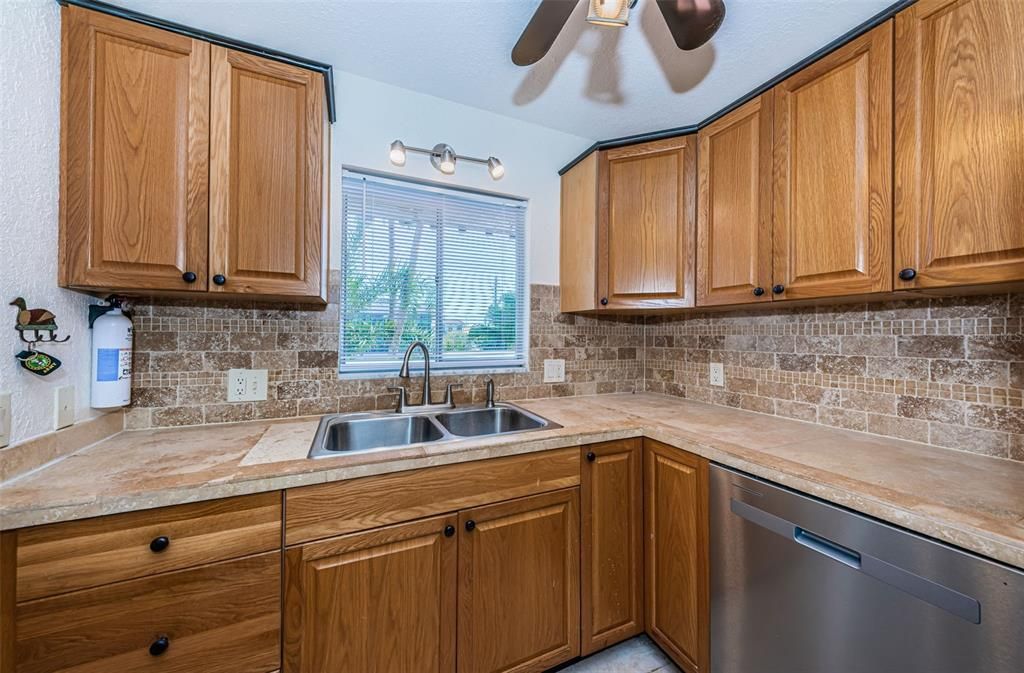 En Venta: $168,000 (2 camas, 2 baños, 1125 Pies cuadrados)