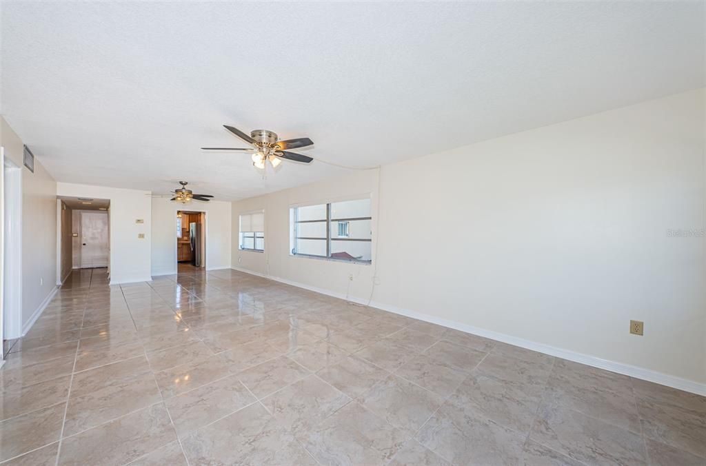 En Venta: $168,000 (2 camas, 2 baños, 1125 Pies cuadrados)