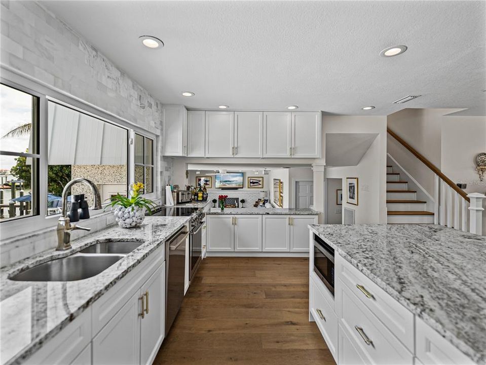 For Rent: $15,500 (4 beds, 3 baths, 2702 Square Feet)