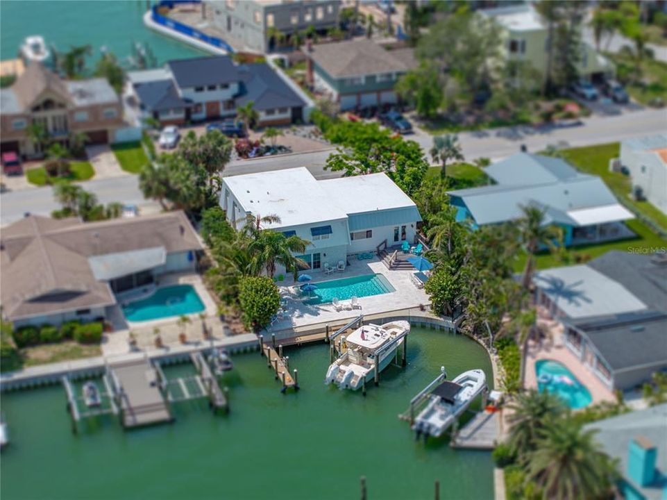 For Rent: $15,500 (4 beds, 3 baths, 2702 Square Feet)