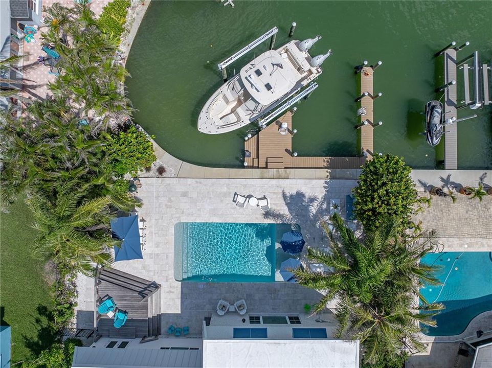 For Rent: $15,500 (4 beds, 3 baths, 2702 Square Feet)