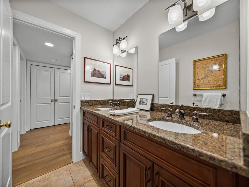 For Rent: $15,500 (4 beds, 3 baths, 2702 Square Feet)