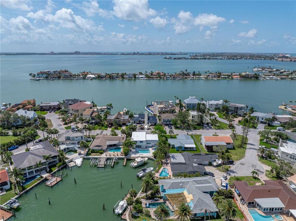 For Rent: $15,500 (4 beds, 3 baths, 2702 Square Feet)