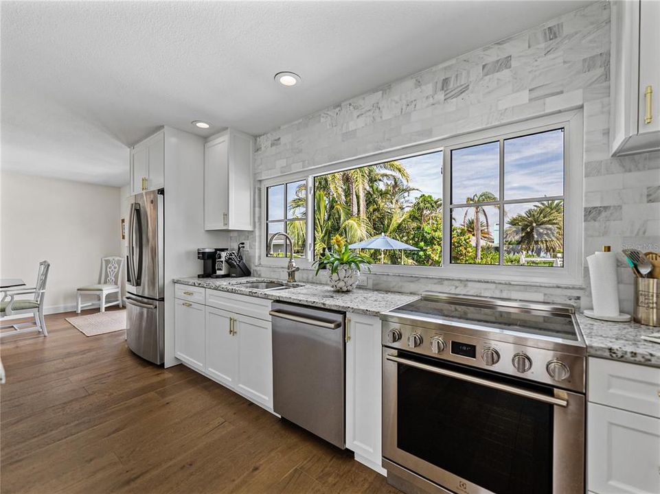 For Rent: $15,500 (4 beds, 3 baths, 2702 Square Feet)