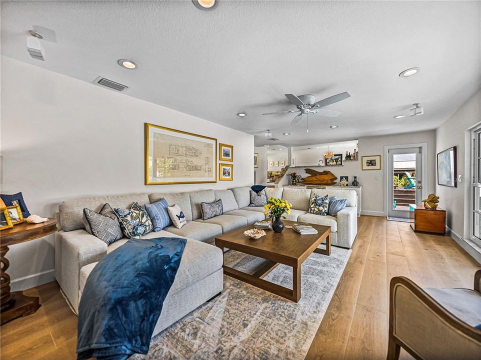 For Rent: $15,500 (4 beds, 3 baths, 2702 Square Feet)