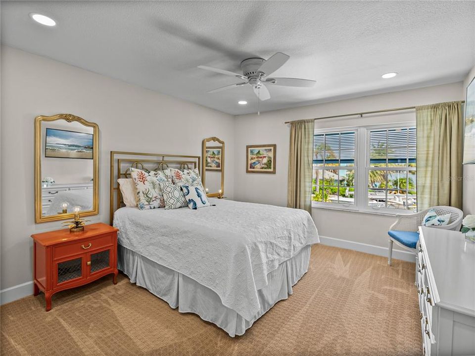 For Rent: $15,500 (4 beds, 3 baths, 2702 Square Feet)