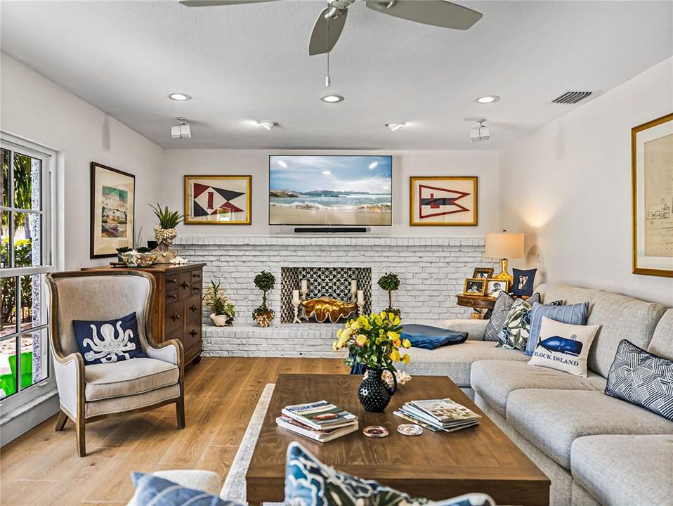 For Rent: $15,500 (4 beds, 3 baths, 2702 Square Feet)