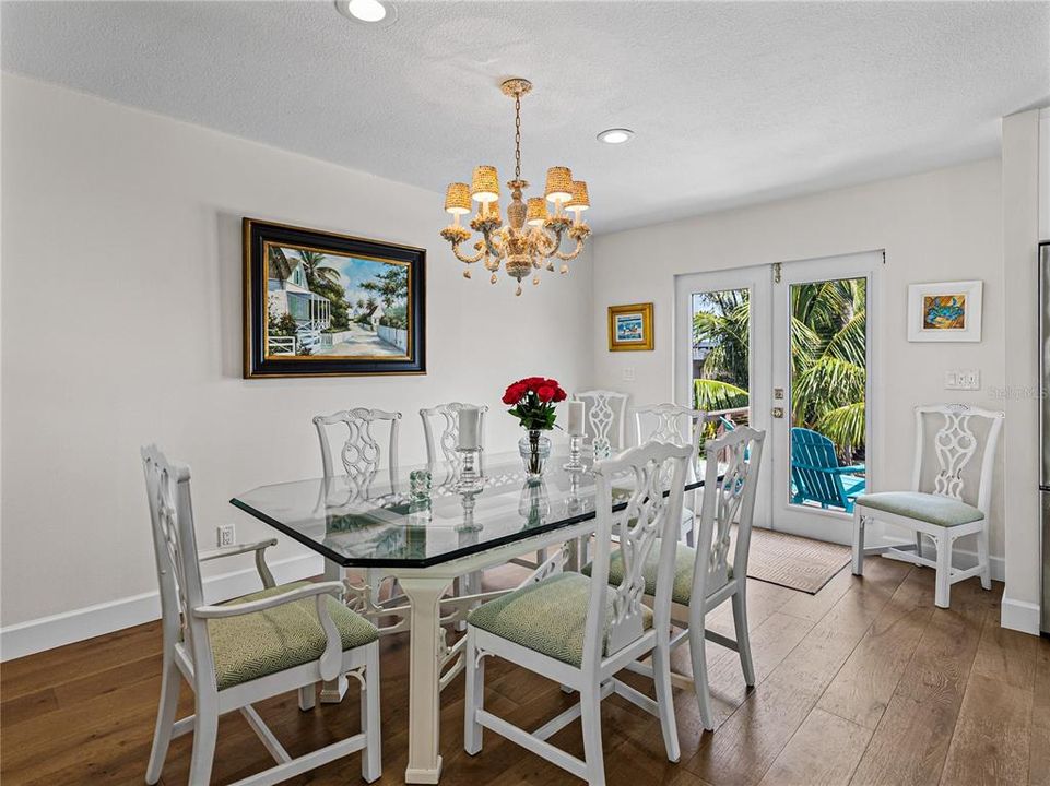 For Rent: $15,500 (4 beds, 3 baths, 2702 Square Feet)