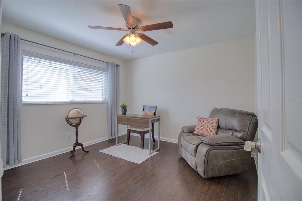 For Sale: $579,000 (3 beds, 2 baths, 1481 Square Feet)