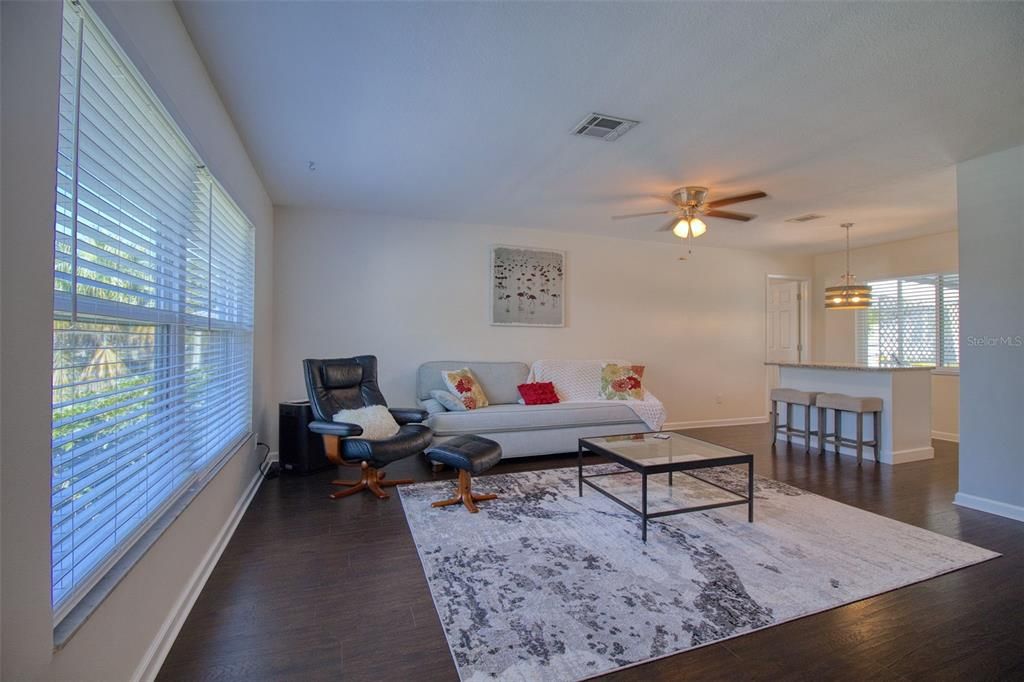 For Sale: $579,000 (3 beds, 2 baths, 1481 Square Feet)