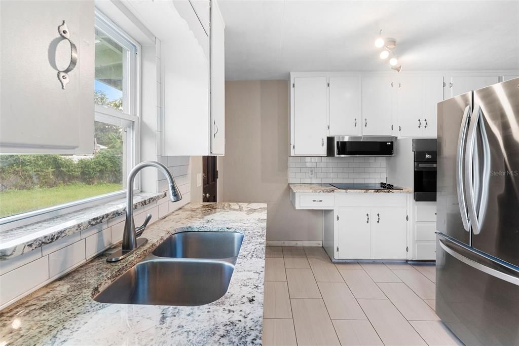 For Sale: $525,000 (4 beds, 0 baths, 2393 Square Feet)