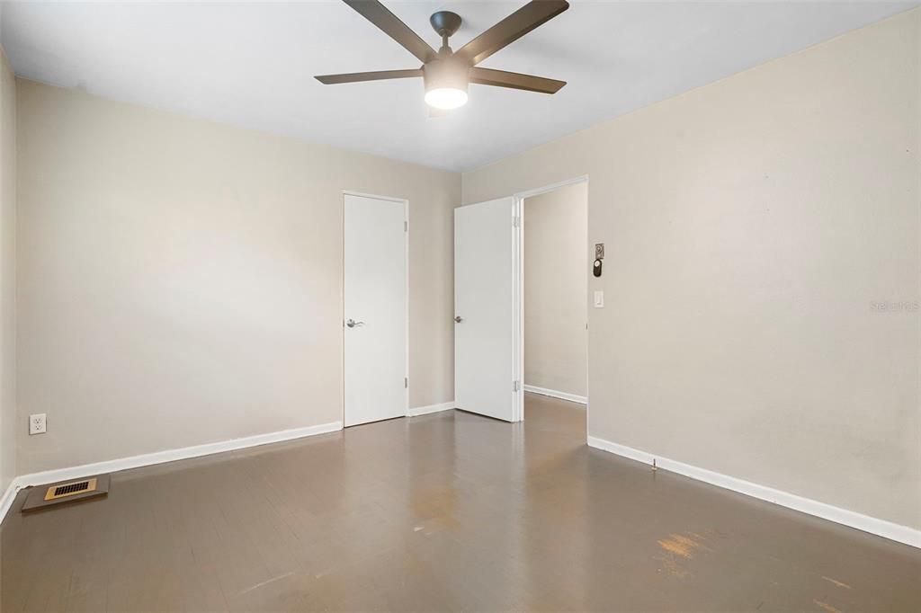 For Sale: $525,000 (4 beds, 0 baths, 2393 Square Feet)