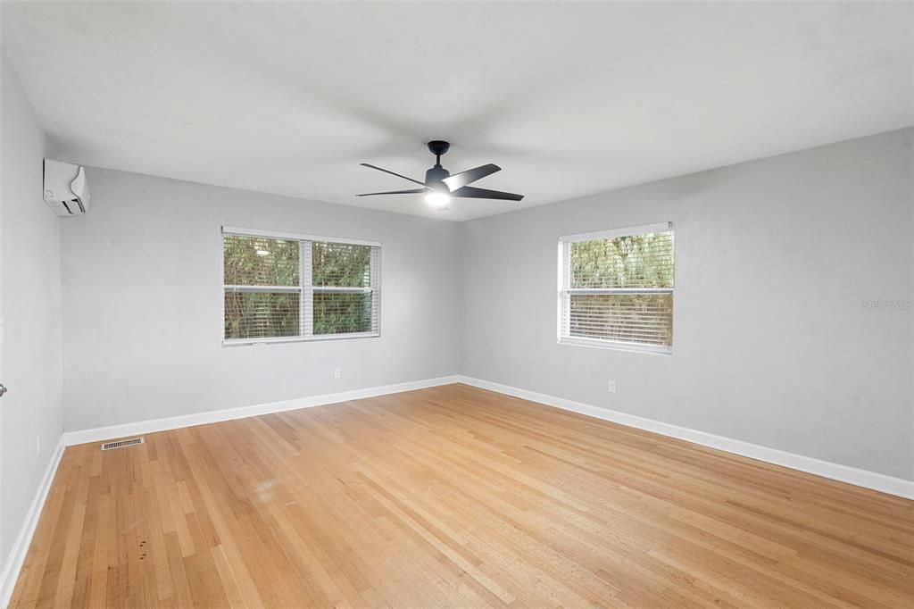 For Sale: $525,000 (4 beds, 0 baths, 2393 Square Feet)