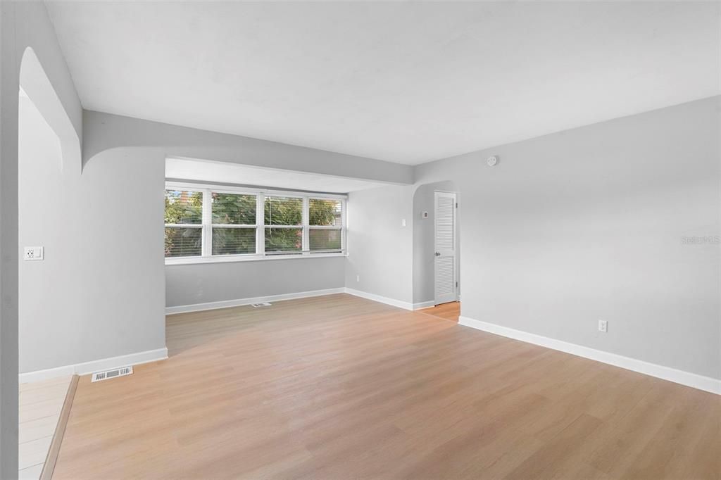 For Sale: $525,000 (4 beds, 0 baths, 2393 Square Feet)