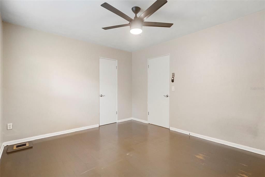 For Sale: $525,000 (4 beds, 0 baths, 2393 Square Feet)