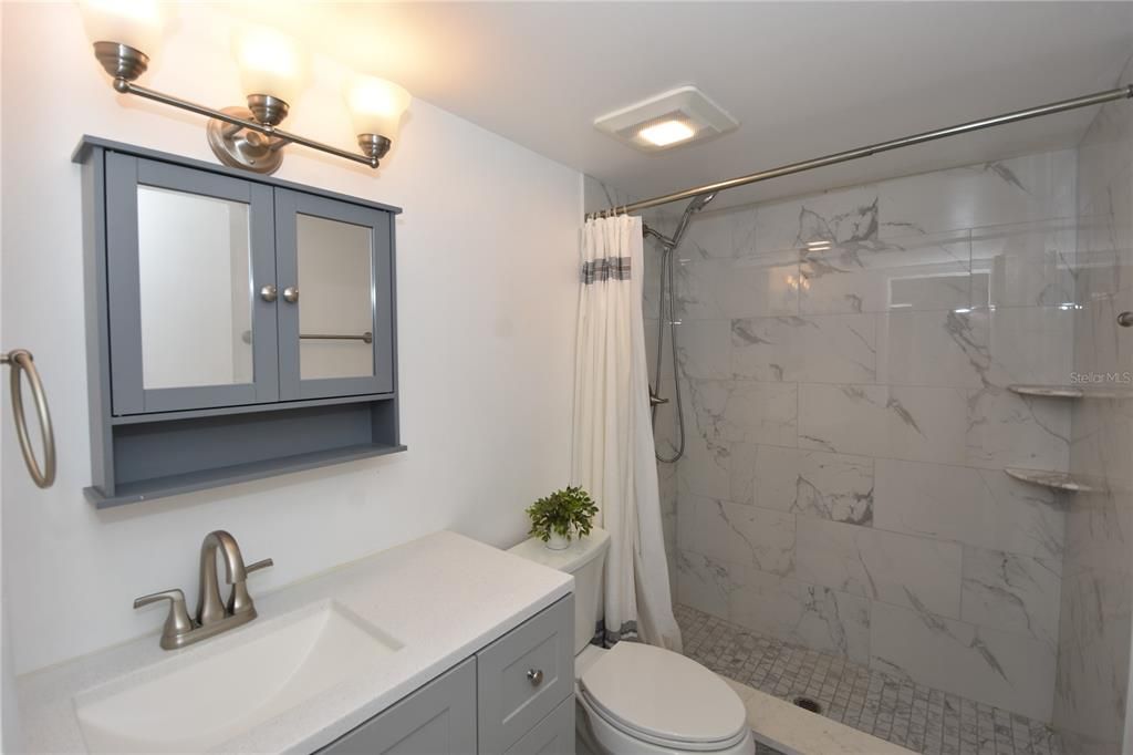 En Renta: $1,990 (2 camas, 2 baños, 1121 Pies cuadrados)