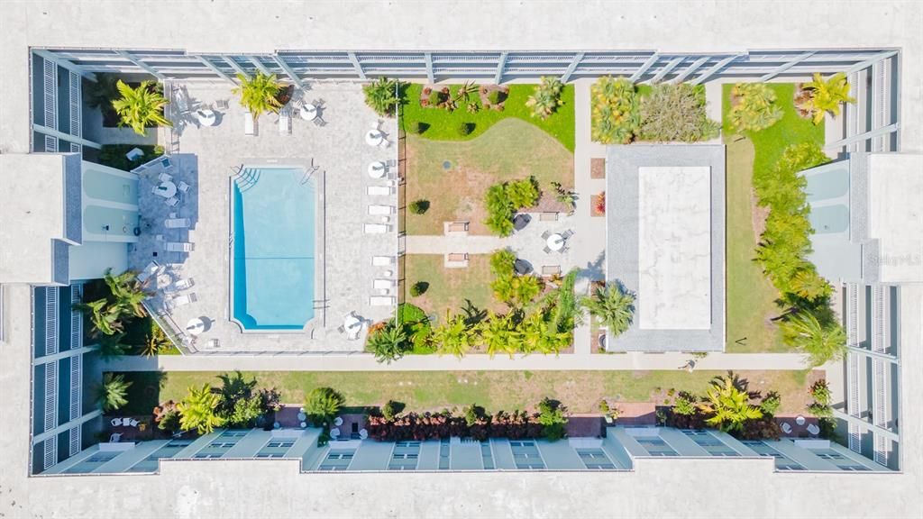 出租: $1,950 (2 贝兹, 2 浴室, 1200 平方英尺)