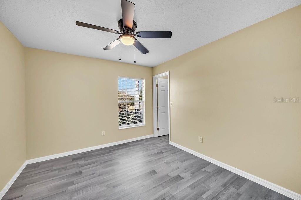 For Sale: $209,900 (3 beds, 2 baths, 1303 Square Feet)