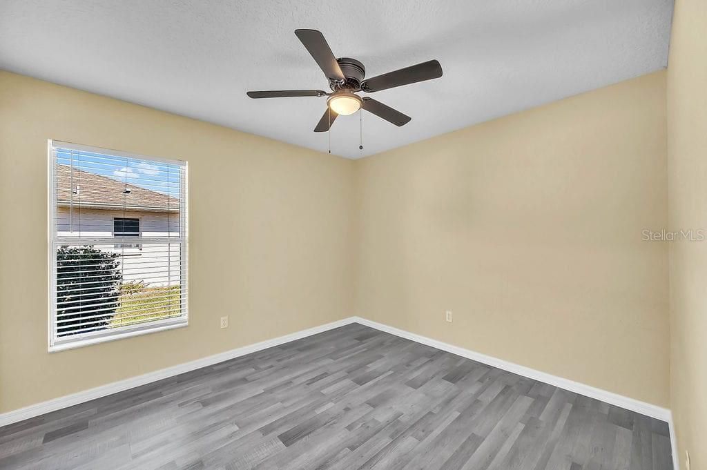 For Sale: $209,900 (3 beds, 2 baths, 1303 Square Feet)