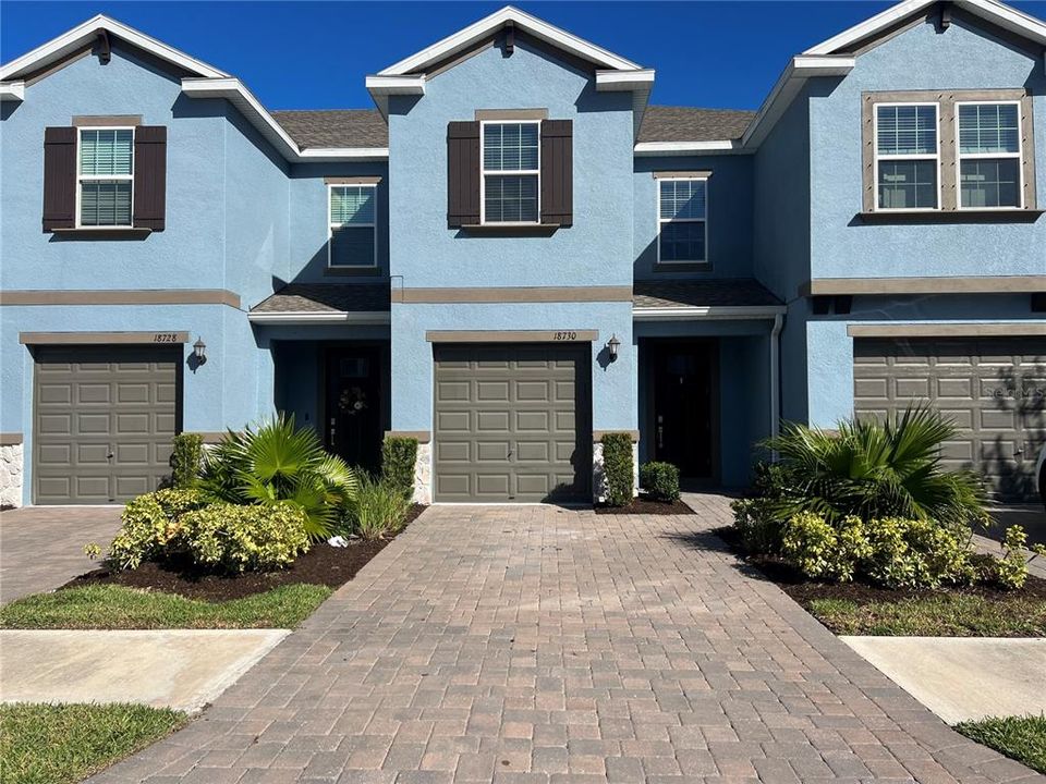 Recientemente alquilado: $2,450 (3 camas, 2 baños, 1816 Pies cuadrados)